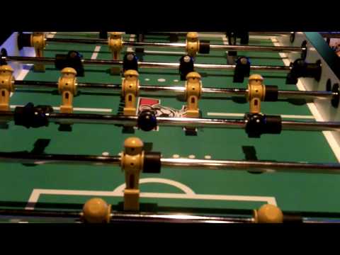 Foosball Battle - Paul -vs- Linda