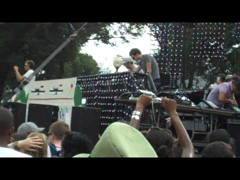 wildcat / billy jean - the hood internet