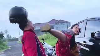 Download lagu High-Impact Kung Fu! A Girl Takes Down 5 Thugs | Chintya Candranaya Action Story mp3 Download lagu High-Impact Kung Fu! A Girl Takes Down 5 Thugs | Chintya Candranaya Action Story mp3