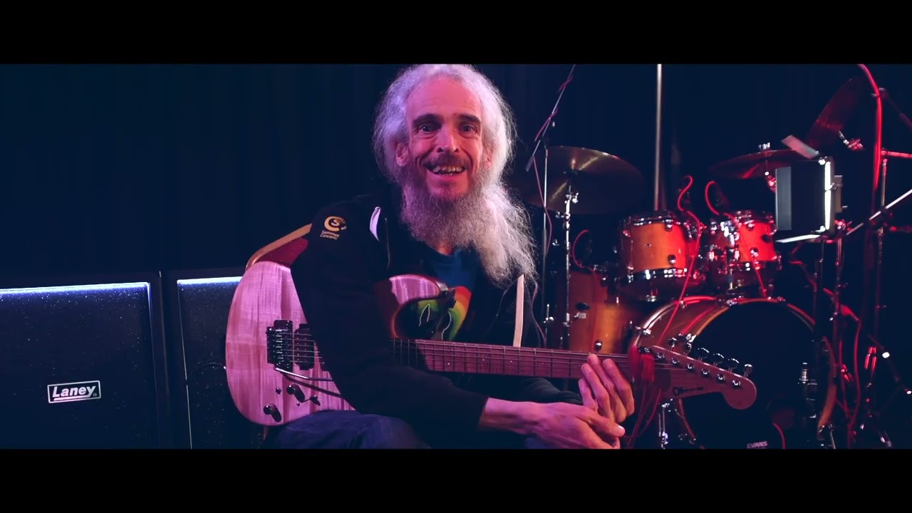 Guthrie Govan and his Laney LFR-212s | 800 watt powered guitar cabs for Fractal - YouTube