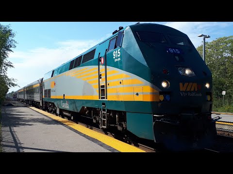 (Budd Cars) VIA 72 - 915 At Port Credit