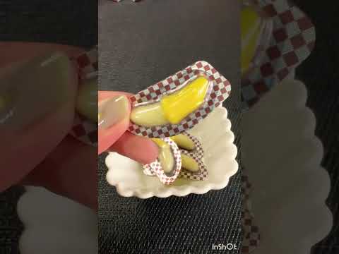 ✨Banana Shape Chocolate ✨#chocolate #banana #yummy #asmrsounds #satisfying #shorts