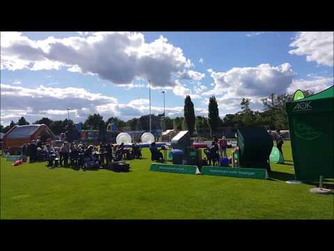 lola macht Besuch bei Sommerfest Wasserfreunde Spandau 04 Berlin Olympiapark