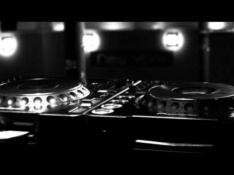 Eric Faria Feat. Marlene Rhod's - Rise Up To Moon (Original Mix)