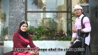 Download lagu Ustd. Anwar 'Al Abror' ft Murniati 'Maharani' - Tanda Cinta mp3