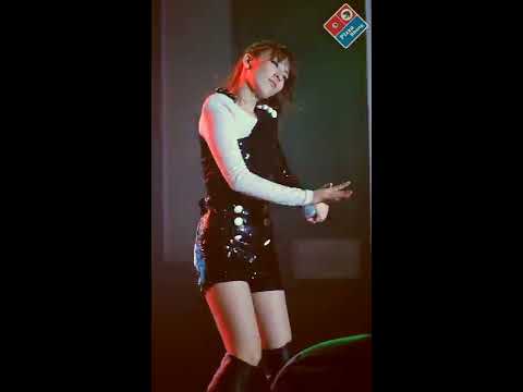 101128 KARA - Lupin - Grand Hyatt Seoul Love Concert by PizzaBbang 03