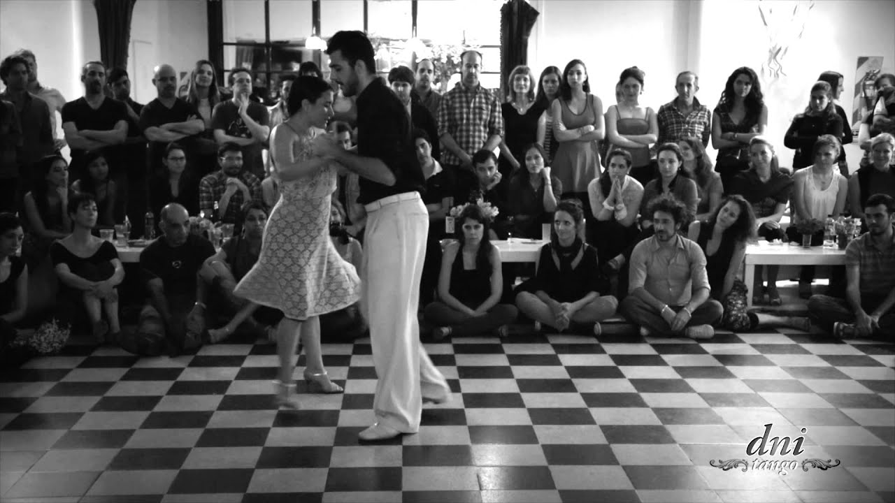 Dana Frigoli & Adrian Ferreyra | 'Ella Es Asi' | DNI Tango | Milonga La Bicicleta