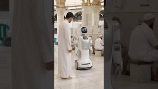 Robot Surprises Pilgrim with a Miswak Before Wudu 🤖✨