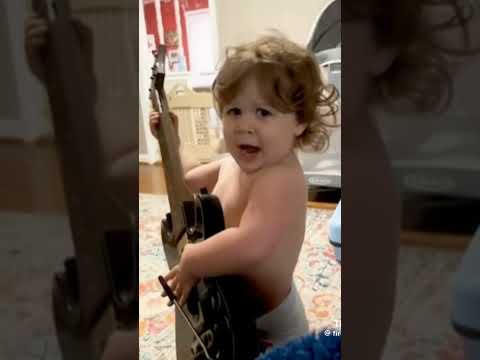 Baby Singing You Are My Sunshine☀️