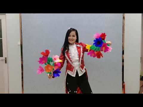 Deluxe Cane to Two Bouquets (Version 2) - Magic Trick