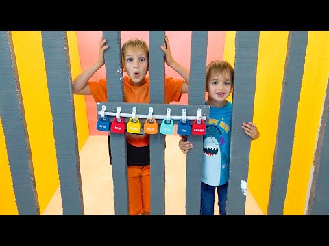 Vlad et Niki dans le défi de la salle d'évasion