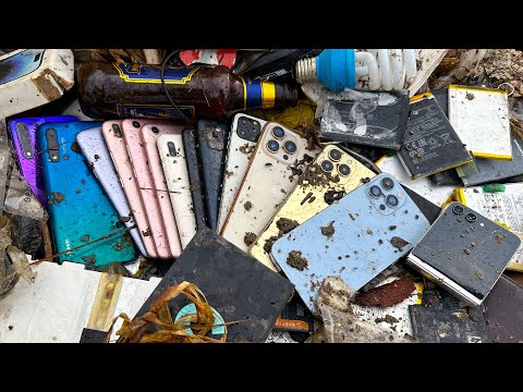 Great Day😱😍 ! i Found iPhone 12 -13- 14...& A lots of Broken Phones || Restore Galaxy A21s Cracked