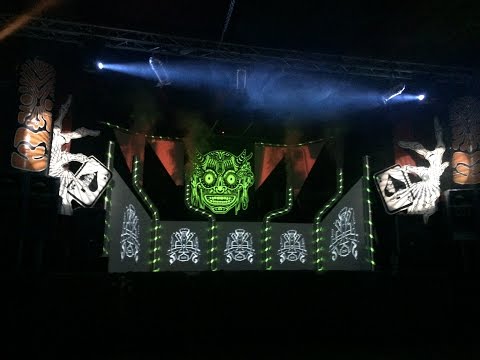 Mik Izif v.s Kampa |SonoPirateUnit v.s LabirinZ squat party 2014|