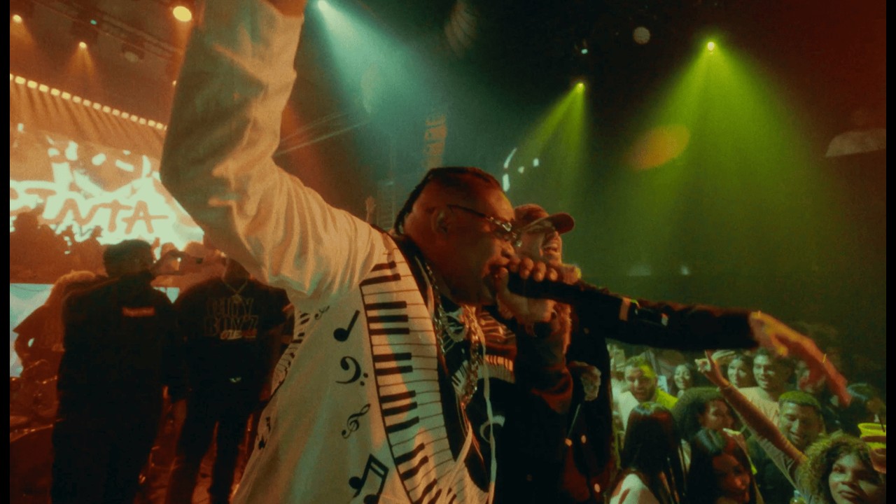 Farruko, Renato - OJOS CAFÉ (Official Music Video)