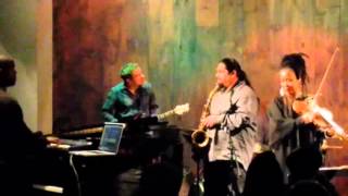 Munyungo Jackson's Jungle Jazz - Inner City Blues Remix - Live at the Blue Whale
