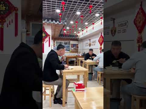 Люди-Пеликаны они существуют среди нас