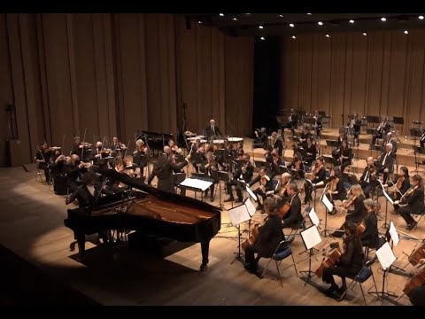 Simon Ghraichy - Mantra from FRACTALIS [Gabriela Ortiz] *WORLD PREMIERE*