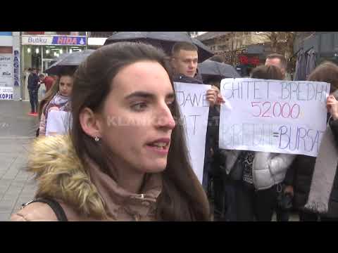 Studentët e Ferizajt i kërkojnë bursat e premtuara - 23.12.2019 - Klan Kosova