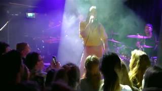 LÉON - Falling - Live @ Bitterzoet - Amsterdam