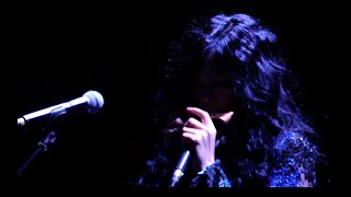Musik-Video-Miniaturansicht zu Koop Island Blues Songtext von Woong San