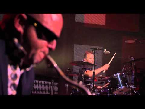 Madness   Bed & Breakfast Man   Live At The iTunes Festival 27 09 12
