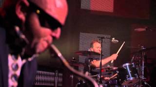 Madness   Bed &amp; Breakfast Man   Live At The iTunes Festival 27 09 12