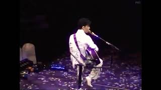 Prince - I Wanna Be Your Lover/Raspberry Beret (Musicology Tour live in Philadelphia, 2004)