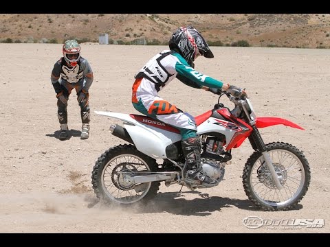 Learn To Ride: How To Use The Brakes On A Motorcycle