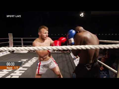 Frederik Winther  DK  VS  Muacir Fernando  Portugal  - Mikenta Fight Night 30. April 2022