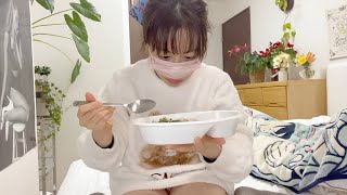 隣に住んでる富豪タイ人から､また手作りタイ料理をいただいたので食べてみたw