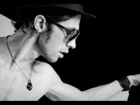 Koko Stambuk - Hacer y deshacer