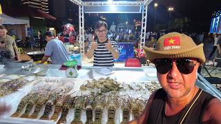 Download lagu Da Nang Vietnam Night Walk in the Rain 🌧️🇻🇳 mp3