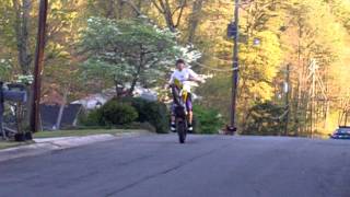 preview picture of video 'charles letson wheelie clownin in my neighborhood drz 125 supermotard suzuki gsxr'