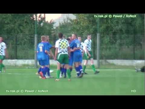 tv.nsk.pl 2011-08-28 MKS Świt II Nowy Dwór Maz. - Bug II Wyszków 2-3 (1-1) Mariusz Szajczyk 2-3