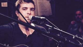 Ross Ellis: &quot;Ghosts&quot;