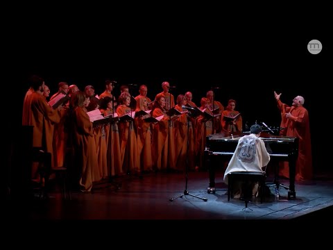 Tigran Hamasyan & Yerevan State Chamber Choir - Hayrapetakan Maghterg (“Luys i Luso” - 2015)