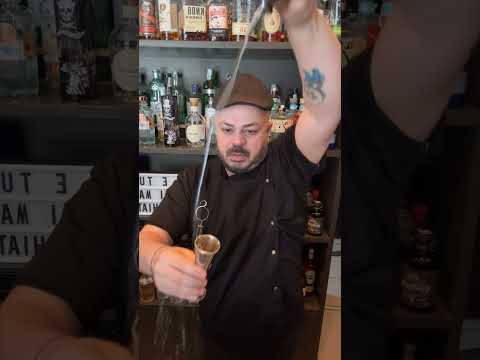IMBARAZZI - IL BARMAN