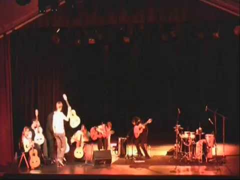 Serge Lopez avec la classe de guitare d'Outreau de Chloé de Bretagne