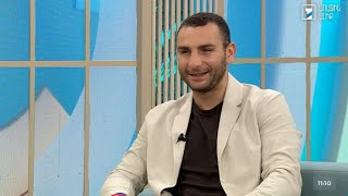 Առավոտ լուսո. Նոել Միքայելյան