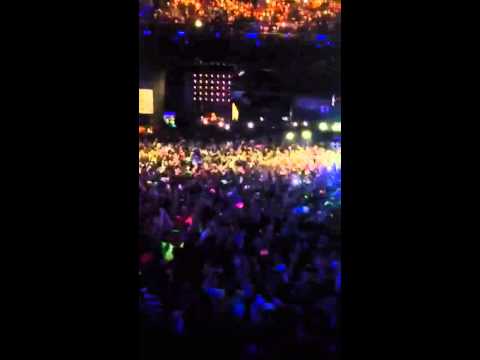 Ricardo Reyna + Dimitry Vegas & Like Mike