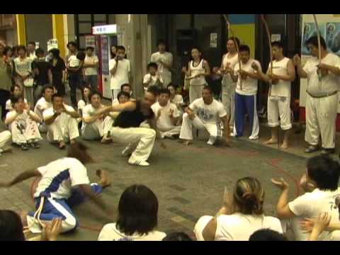 Roda de Iuna Capoeira no Batizado Onça Pintada 24/06/2007 Japan
