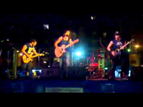 Los Madalenas - Punk Rock (Acustico en Badalona/2011)