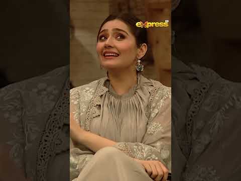 Shooting ke doran Dur e Fishan ko Urdu bolne mein mushkil hoti hai, lekin unka kehna hai ke Urdu sab