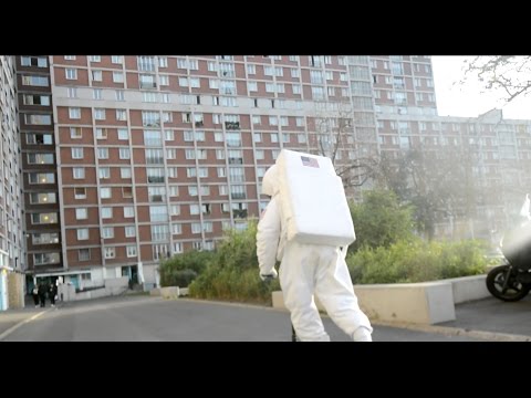 DTF - Cosmonaute [Clip Officiel]