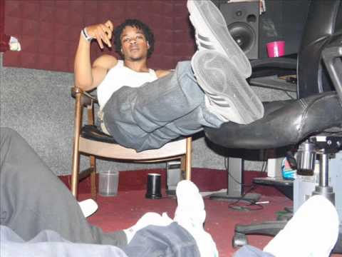 Grindin' - Feezi Redd ft. Fatty & Keymo