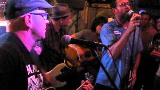 SWINGIN&#39; UTTERS - No Eager Men Live Acoustic @ the Anyway Essen (July 16th 2013)