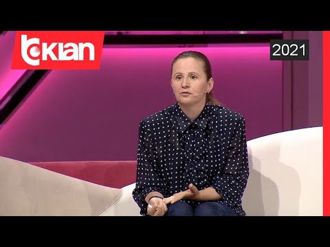 Shtrohet ne spital, i fejuari behet xheloz per njerezit e pacientes tjeter ne dhome dhe e...