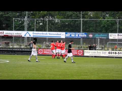 Strafschop Ali Alshangi bij DOVO B1 - SML B1