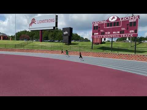 Austin Perine runs 200 Meter Sprint at 6 years old