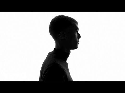 Stromae - quand c'est ? (Official Video)